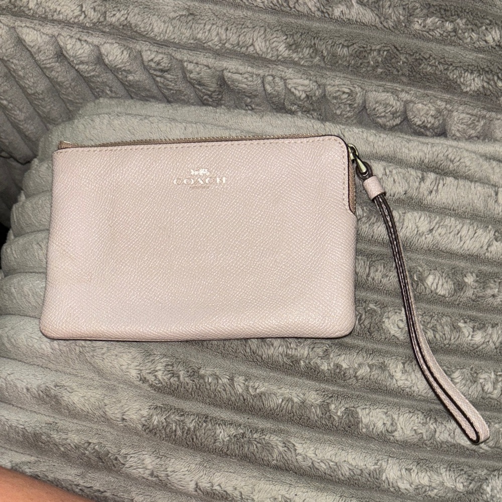 Coach Light Pink/Cream Wristlet Clutch